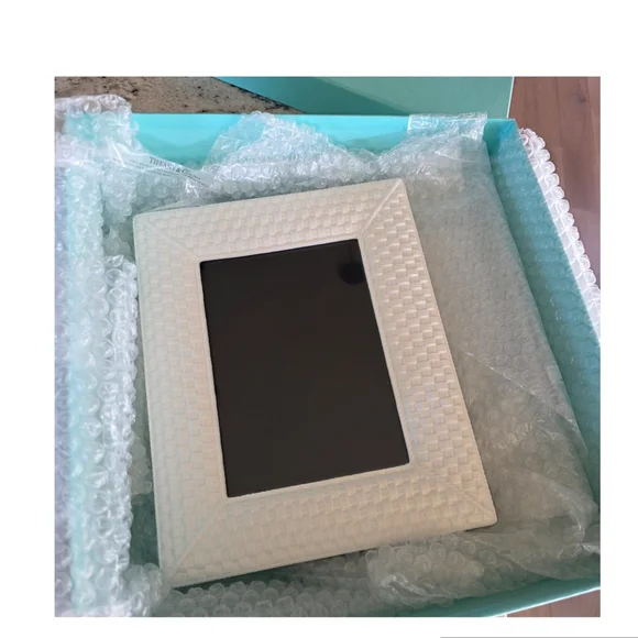 Tiffany & Co. Frame Weave Pattern White Bone China - Picture 4 of 8